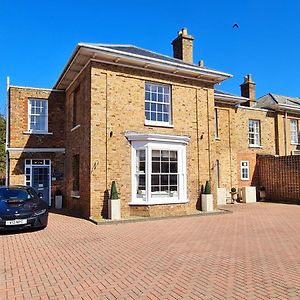Beaufort Lodge - Central Location & Free Parking